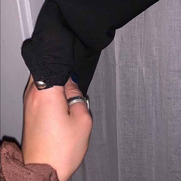 High low long sleeve top - Picture 5 of 6